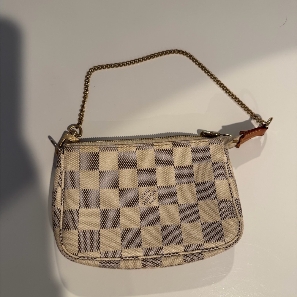 Louis Vuitton Pochette Damier Azur